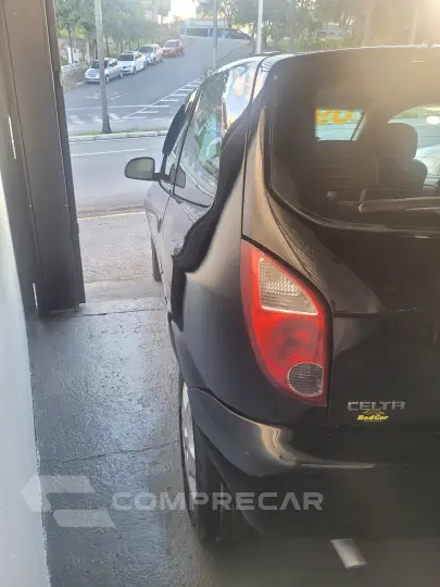 CELTA 1.0 MPFI Life 8V