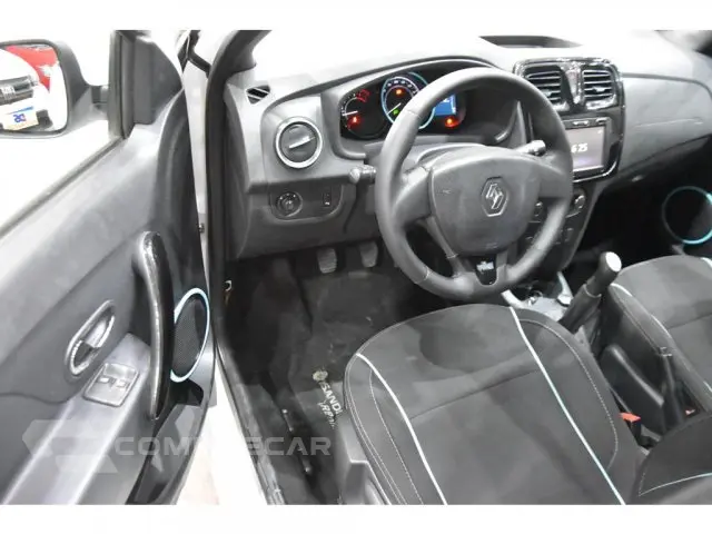 SANDERO - 1.0 12V SCE EXPRESSION 4P MANUAL