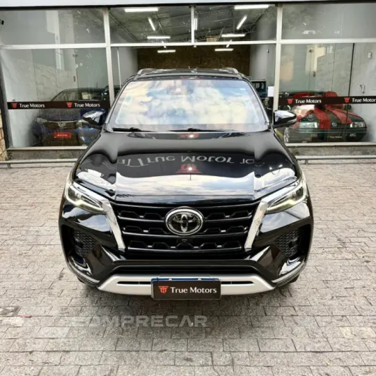 HILUX SW4 4.0 SRX 4X4 7 Lugares V6 24V