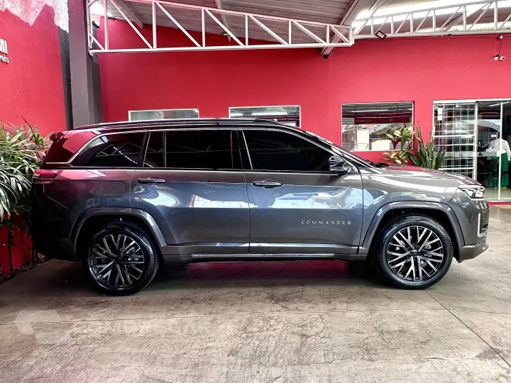 COMMANDER 1.3 T270 TURBO FLEX OVERLAND AT6