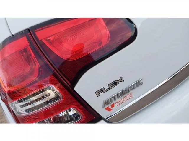 C3 - 1.6 VTI 120 EXCLUSIVE EAT6