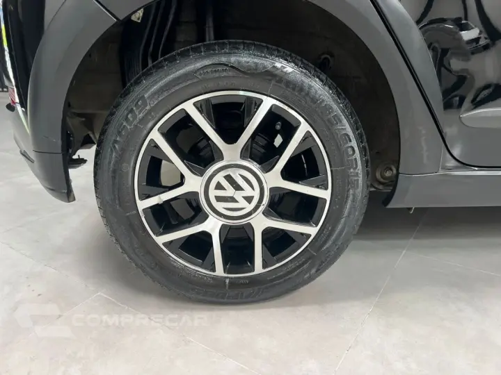 Cross UP 1.0 12V 4P TSI FLEX