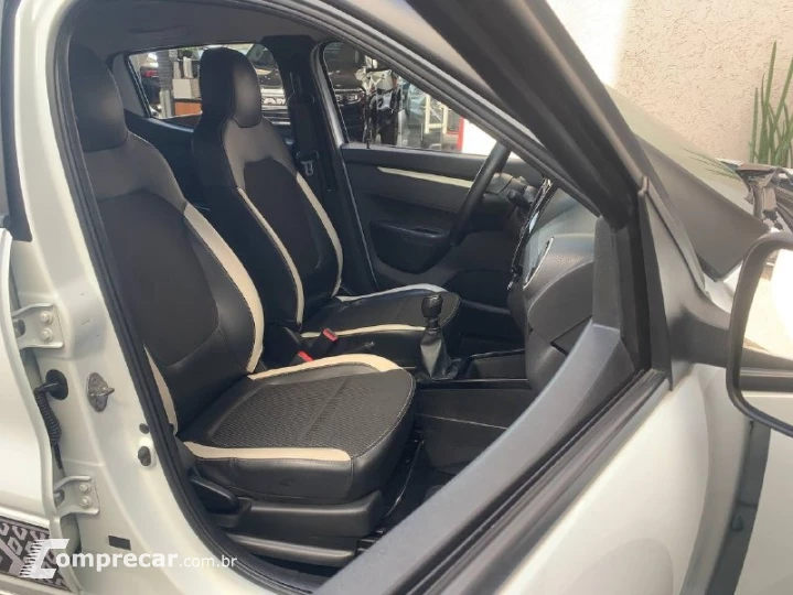 Kwid KWID Intense 1.0 Flex 12V 5p Mec.