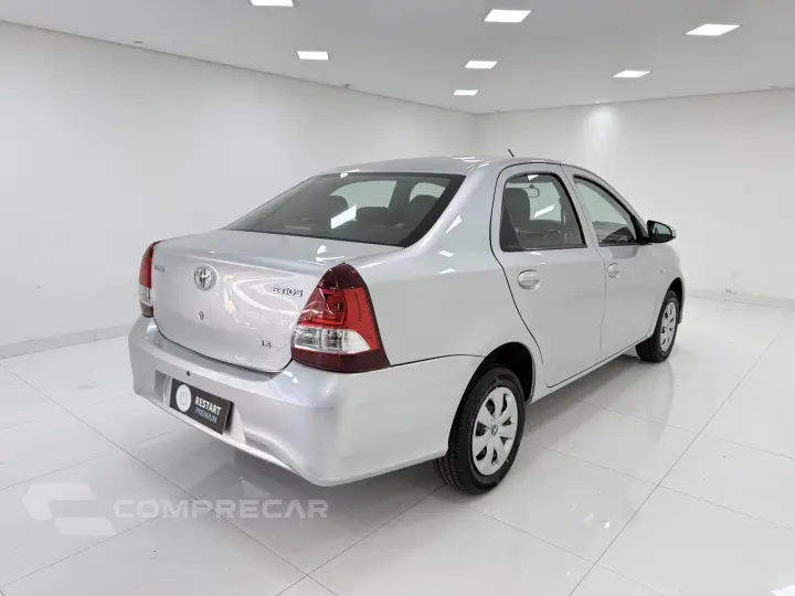 ETIOS 1.5 X Sedan 16V