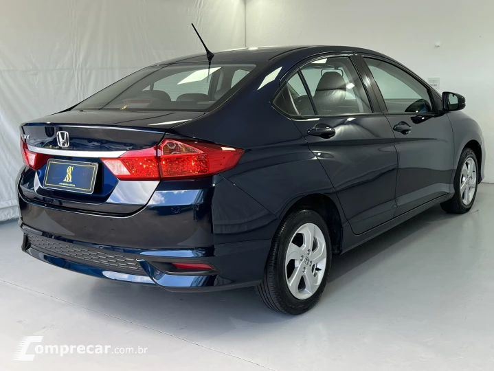 CITY 1.5 DX Sedan 16V