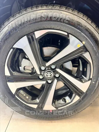 YARIS CROSS 1.5 VVT-I XRE