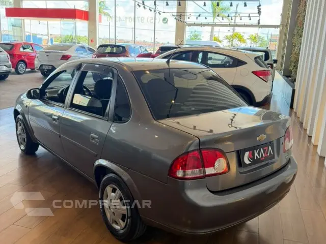 CLASSIC - 1.0 MPFI LS 8V 4P MANUAL