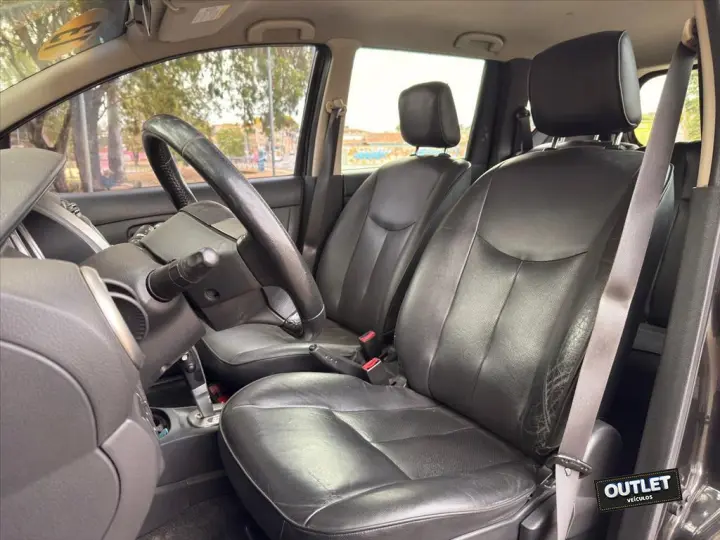 LIVINA 1.8 SL X-GEAR 16V FLEX 4P AUTOMÁTICO