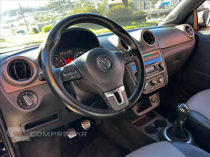 SAVEIRO 1.6 Cross CD 16V