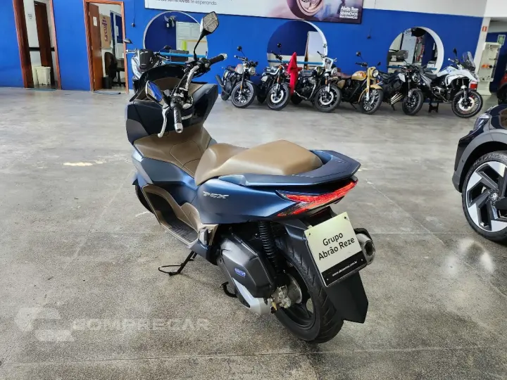 PCX DLX