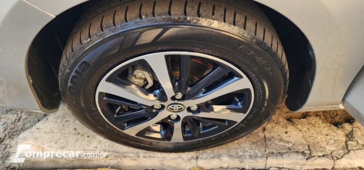 YARIS 1.5 16V Sedan XS Connect