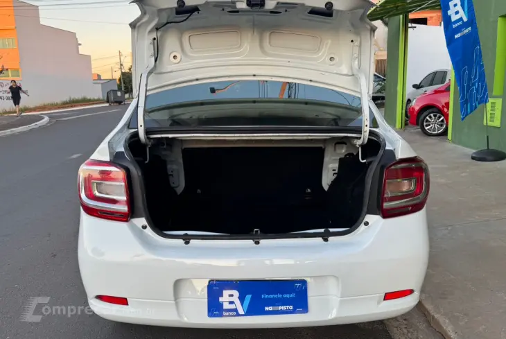 LOGAN 1.0 12V SCE Life