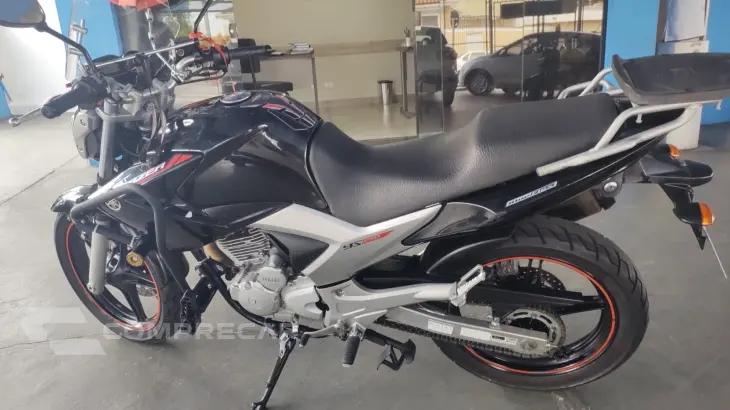 Fazer  250