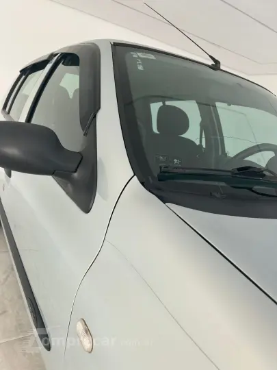 CLIO 1.0 Expression 8V