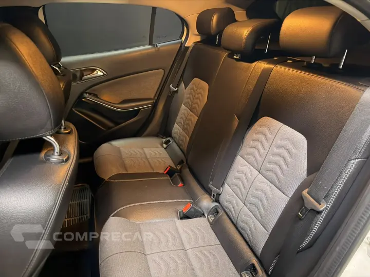 GLA 200 1.6 CGI FLEX STYLE 7G-DCT
