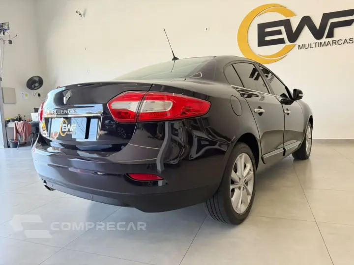 RENAULT FLUENCE Sedan Privilège 2.0 16V FLEX Aut