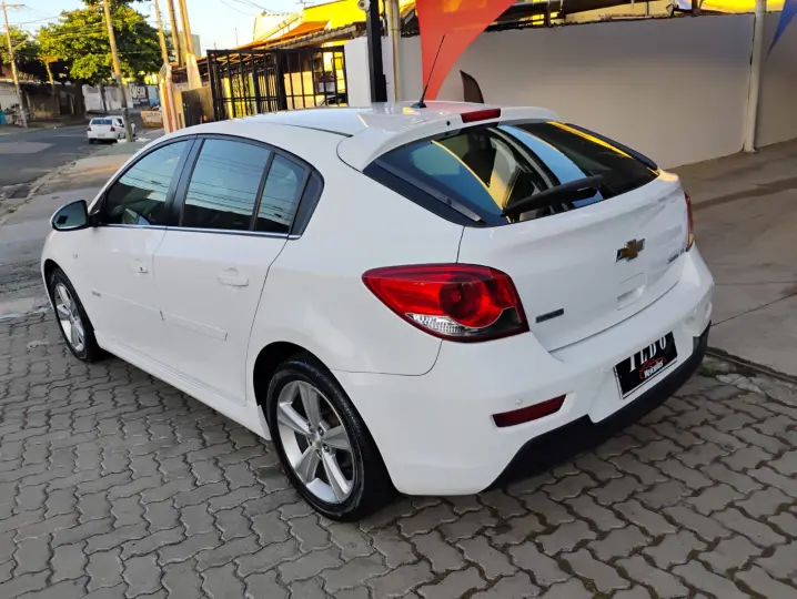 CRUZE 1.8 LT Sport6 16V