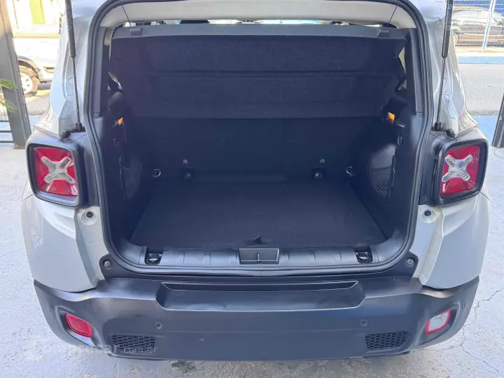 RENEGADE 1.8 16V Sport