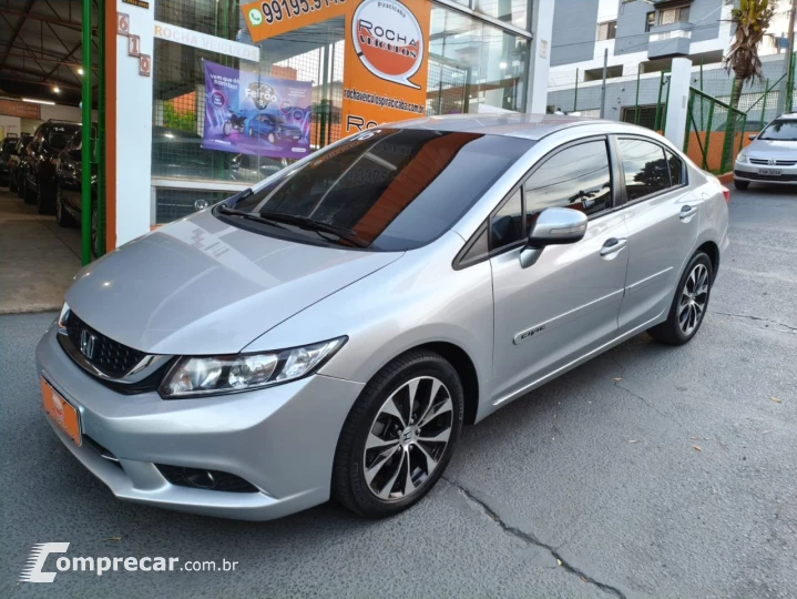 Civic 2.0 16V 4P LXR