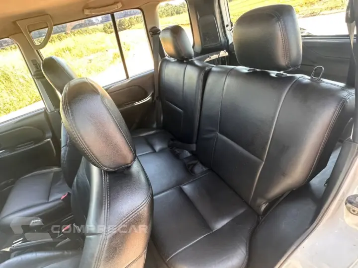 PAJERO TR4 2.0 4X4 16V 140CV FLEX 4P AUTOMÁTICO