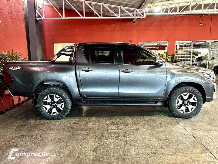 HILUX 2.8 SRX 4X4 CD 16V DIESEL 4P AUTOMÁTICO