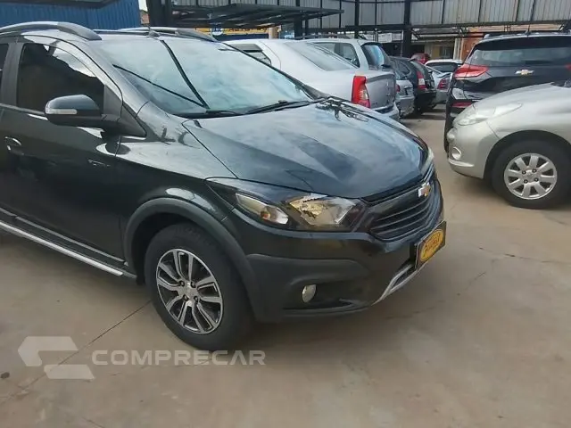 ONIX - 1.4 MPFI ACTIV 8V 4P AUTOMÁTICO