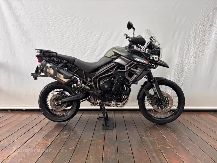 TRIUMPH TIGER 800 XCA