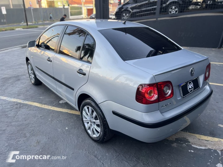 Polo Sedan 1.6 Mi Total Flex 8V 4p