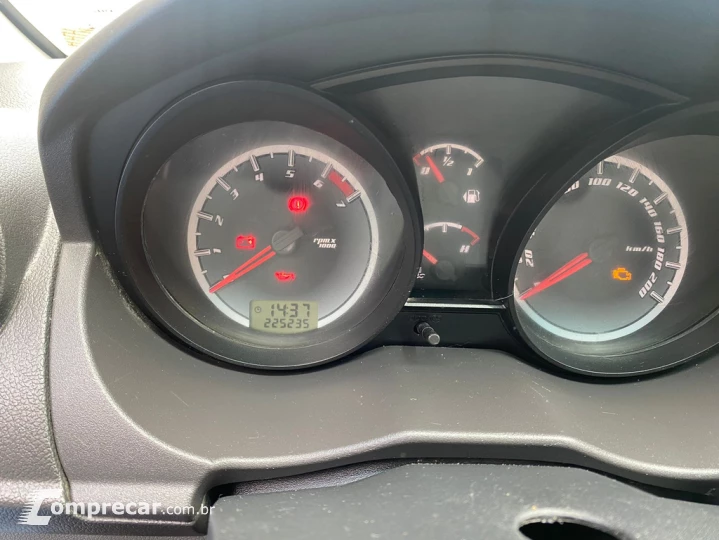 Fiesta Hatch