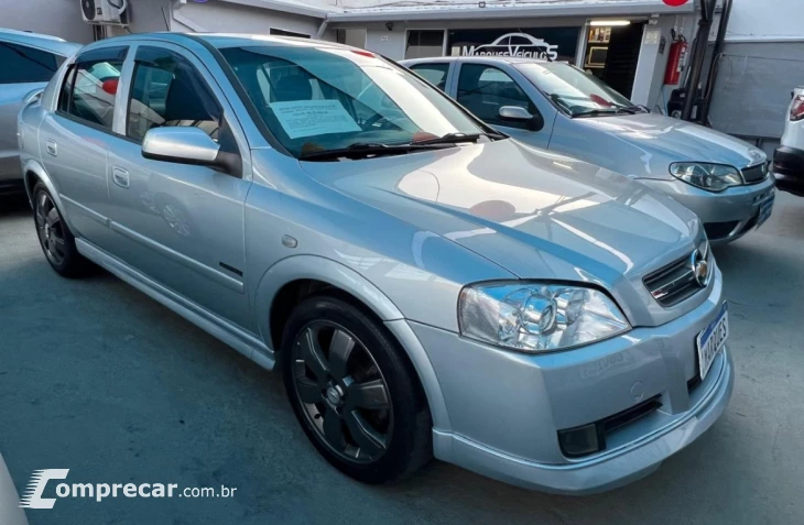 ASTRA 2.0 MPFI Advantage 8V