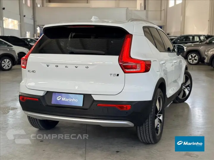 XC40 2.0 T5 GASOLINA MOMENTUM AWD GEARTRONIC