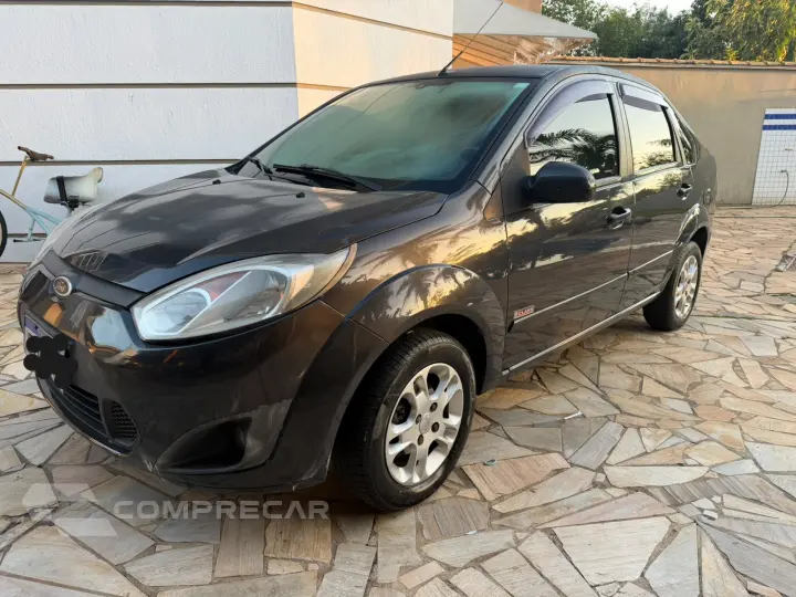 FIESTA 1.6 MPI Class Sedan 8V
