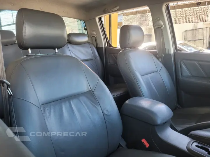 Hilux CD SR 4x2 2.7 16V/2.7 Flex Aut.