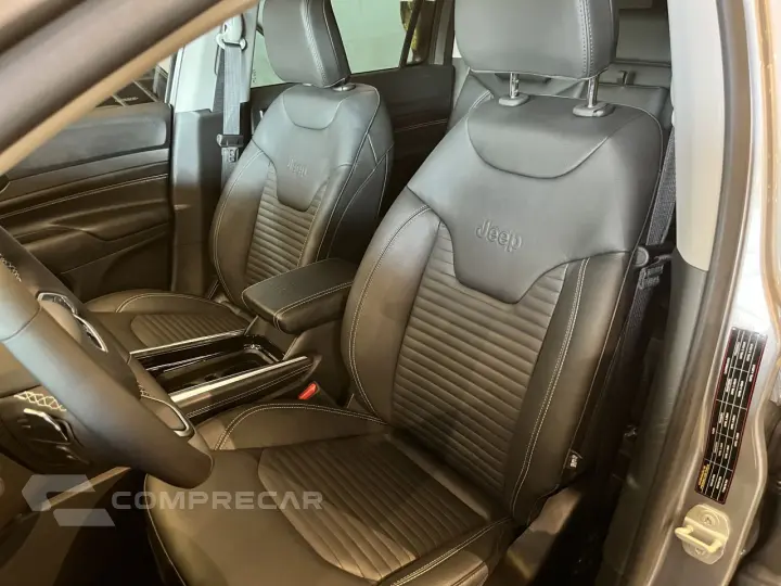 Commander 1.3 16V 4P FLEX T270 LONGITUDE TURBO AUTOMÁTICO AT