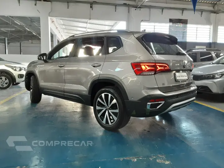 TAOS 1.4 250 TSI TOTAL FLEX HIGHLINE AUTOMÁTICO