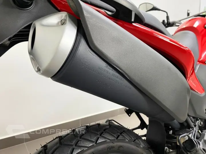 HONDA XRE 300 - PRETO E VERMELHO