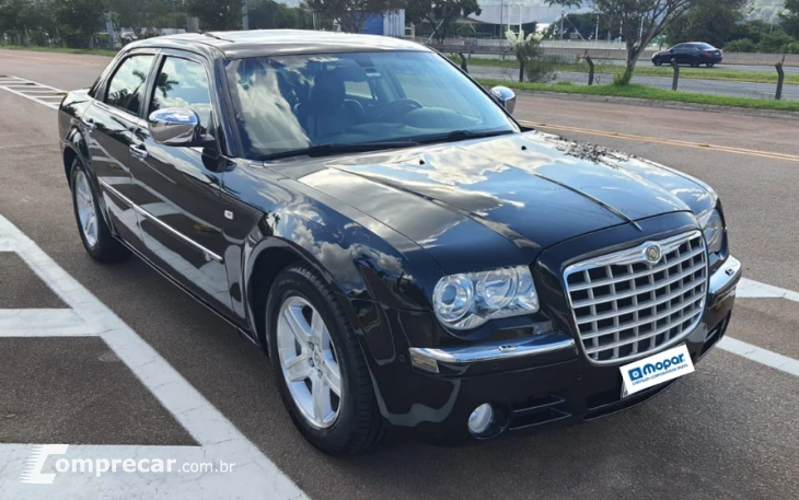 300 C 5.7 Hemi Sedan V8 16V