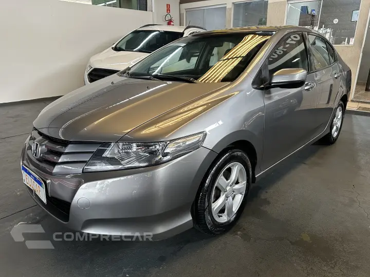 CITY 1.5 LX Sedan 16V