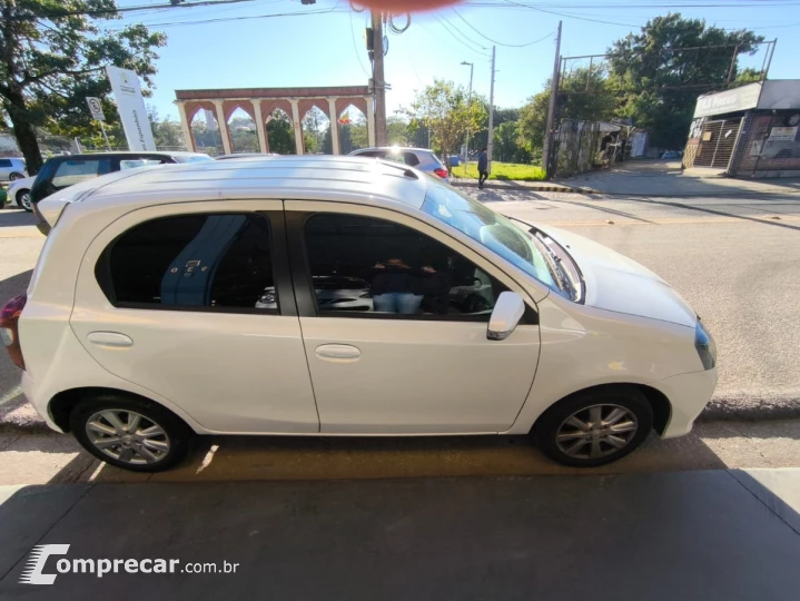 ETIOS X Plus 1.5 Flex 16V 5p Aut.