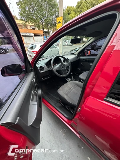 CELTA 1.0 MPFI Life 8V