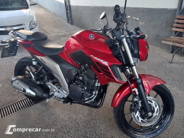 YAMAHA / FZ 25 FAZER
