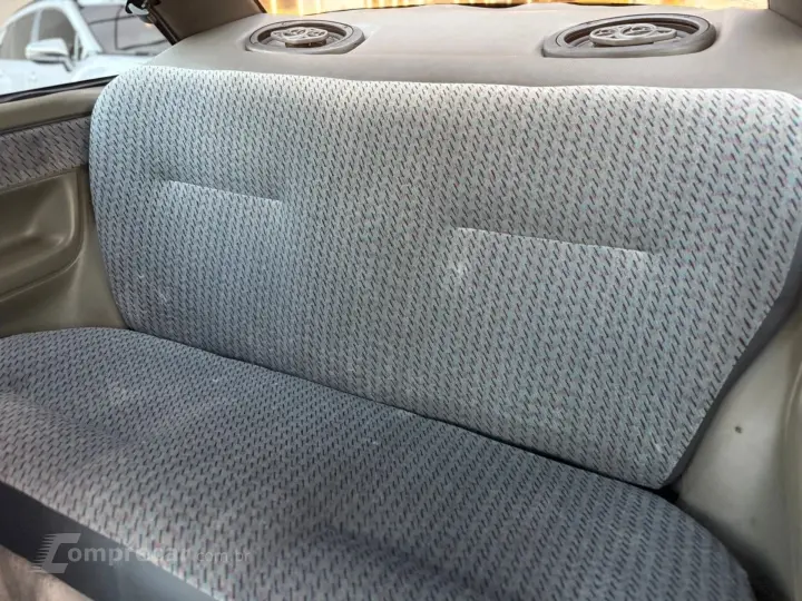 LOGUS 1.8 GLS 8V ÁLCOOL 2P MANUAL