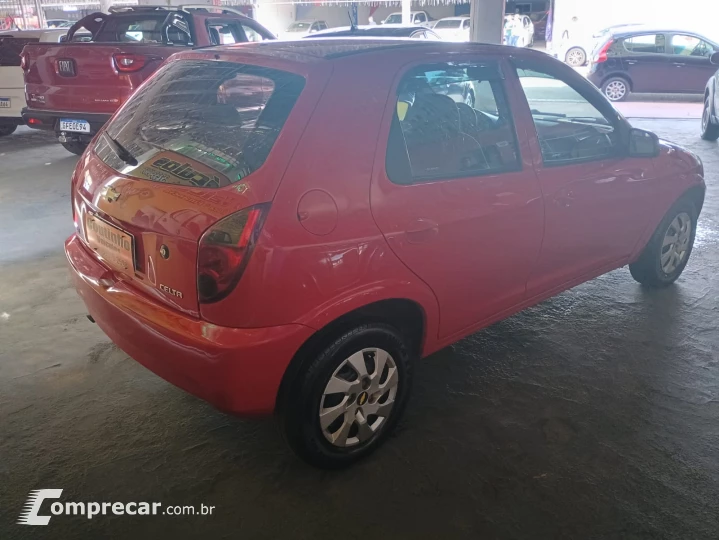 CELTA 1.0 MPFI LT 8V