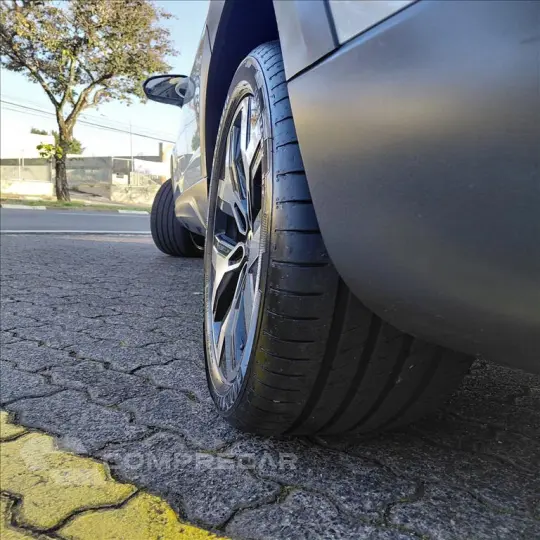 TAOS 1.4 250 TSI TOTAL FLEX HIGHLINE AUTOMÁTICO