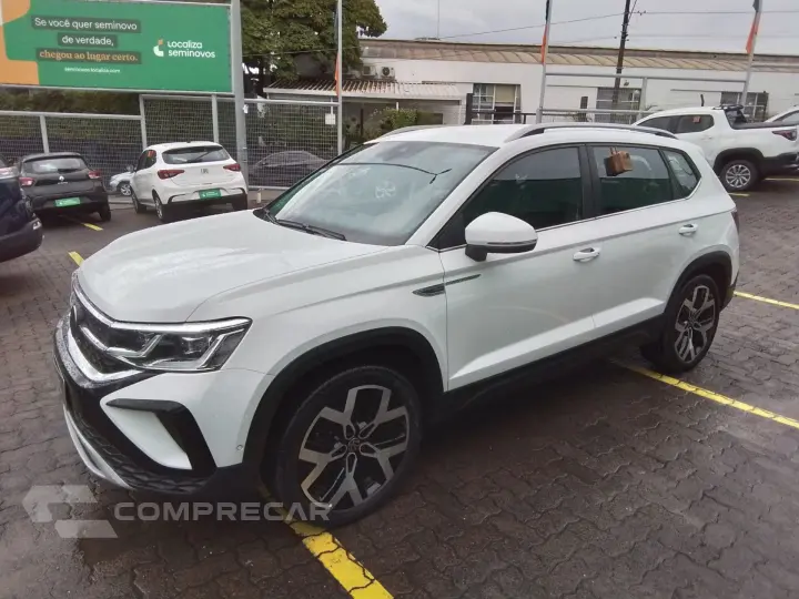 TAOS 1.4 250 TSI TOTAL FLEX HIGHLINE AUTOMÁTICO
