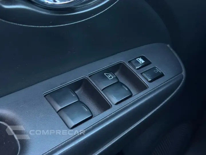 VERSA SV 1.6 16V FlexStart 4p Mec.