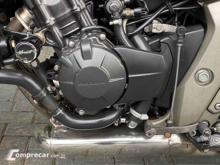 CB 600F HORNET
