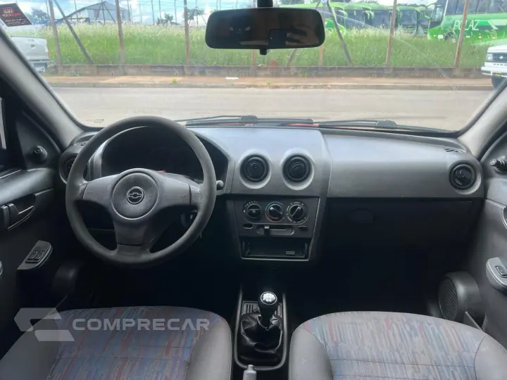 CELTA 1.0 MPFI Life 8V