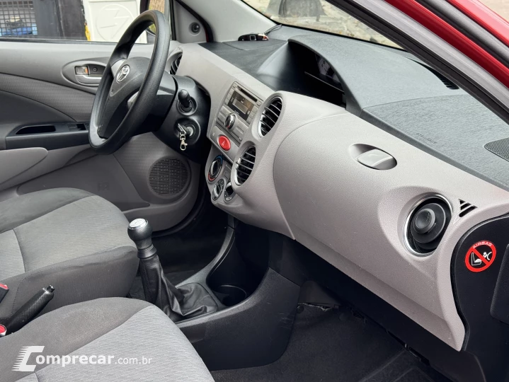 ETIOS 1.5 XLS Sedan 16V