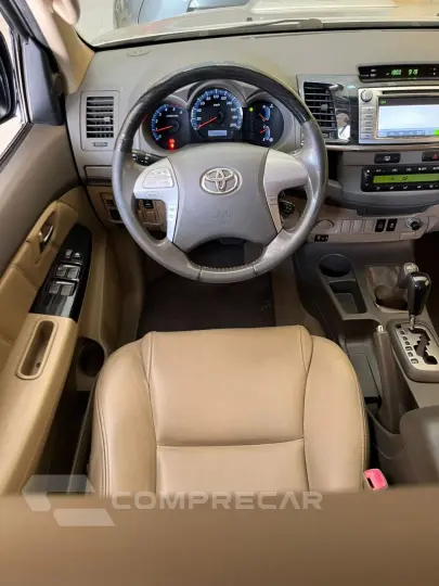 Hilux SW4 3.0 16V 4P SRV 4X4 TURBO DIESEL AUTOMÁTICO